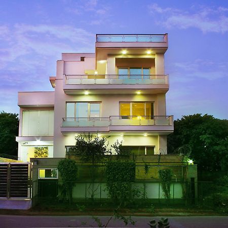 Perch Arbor-Golf Course Road Hotel Gurgaon Exterior photo