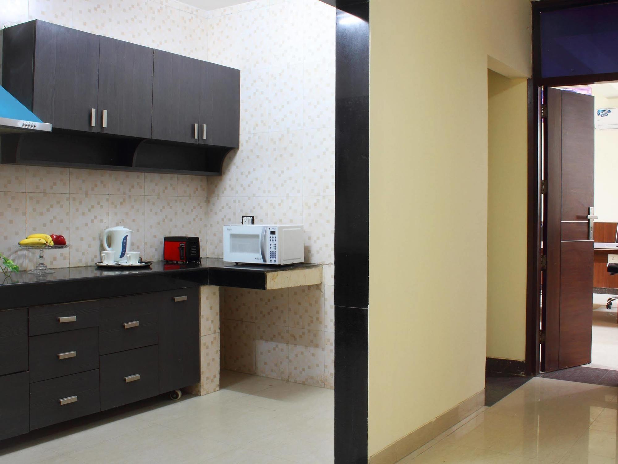 Perch Arbor-Golf Course Road Hotel Gurgaon Exterior photo